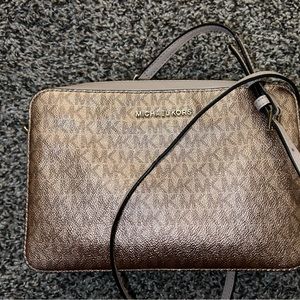 Michael Kors crossbody